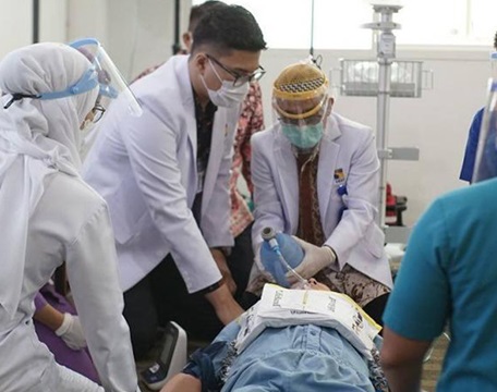 Dokter Bedah Trauma