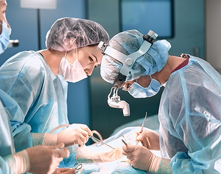Dokter Bedah Kardiovaskular & Toraks