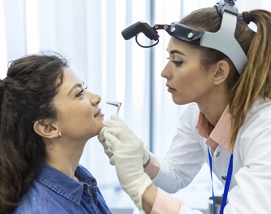 Dokter Telinga, Hidung & Tenggorokan